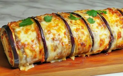Mia mamma mi ha portato queste melanzane e ci ho fatto un bel rotolo filante e saporito per cena di soli 360 Kcal: che bella idea!